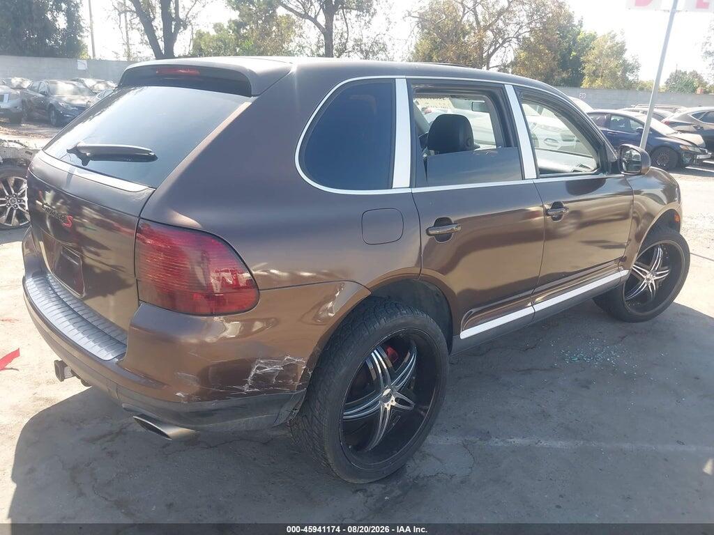 WP1AB29P14LA77179 2004 PORSCHE CAYENNE photo no. 4