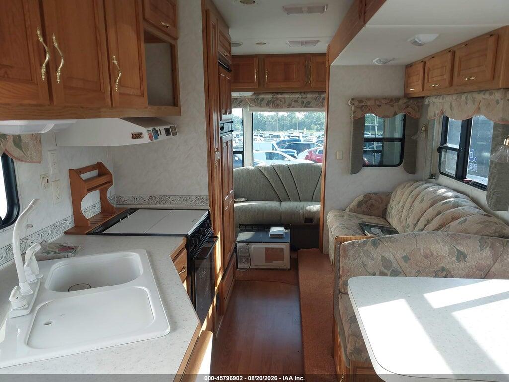 16F62E3R121A03212 2002 CAMEO 5TH WHEEL photo no. 5