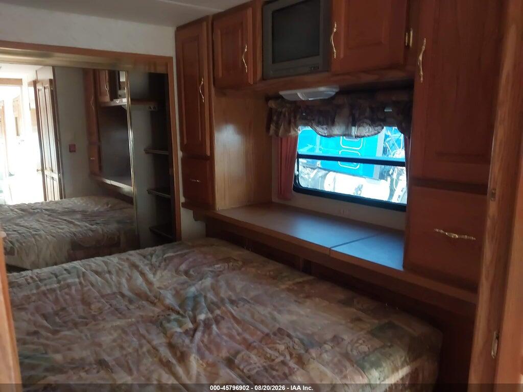 16F62E3R121A03212 2002 CAMEO 5TH WHEEL photo no. 7