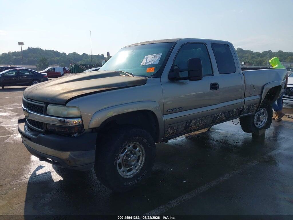 1GCHK29U62E229741 2002 CHEVROLET SILVERADO 2500HD photo no. 2