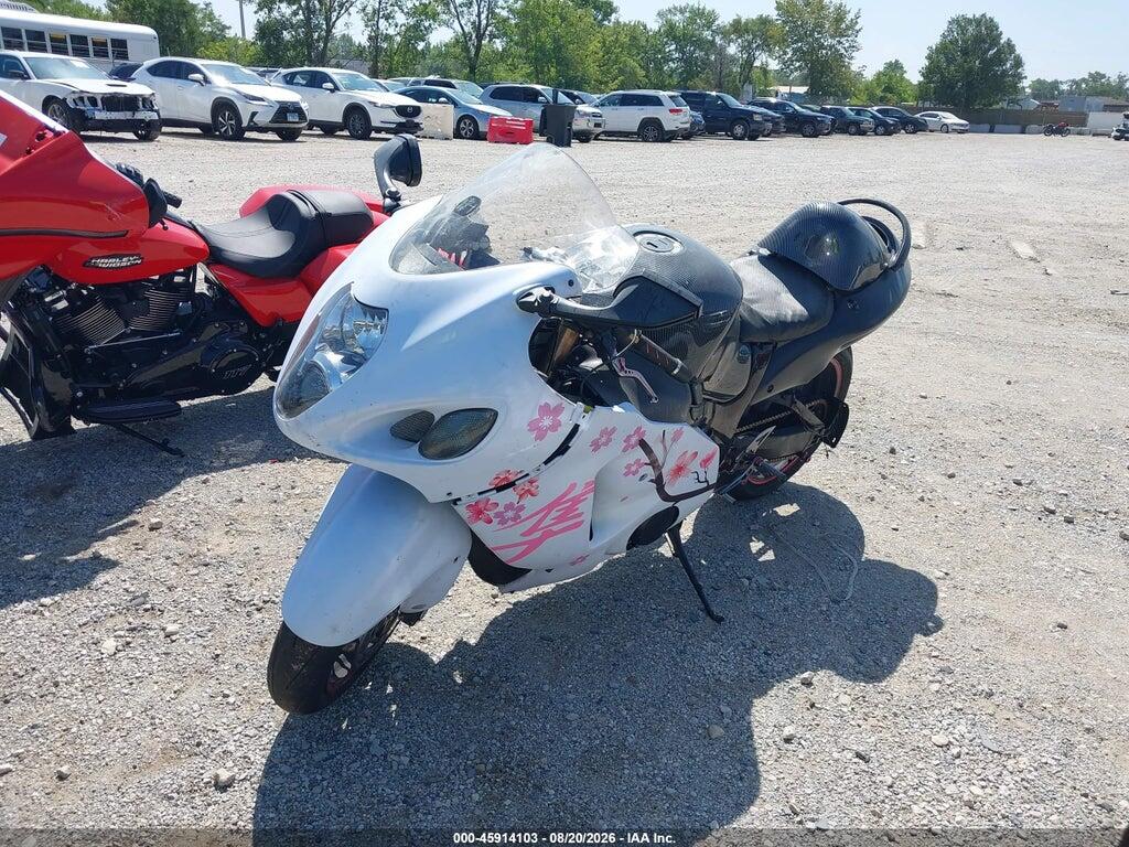 JS1GW71A742100985 2004 SUZUKI GSX1300 photo no. 2