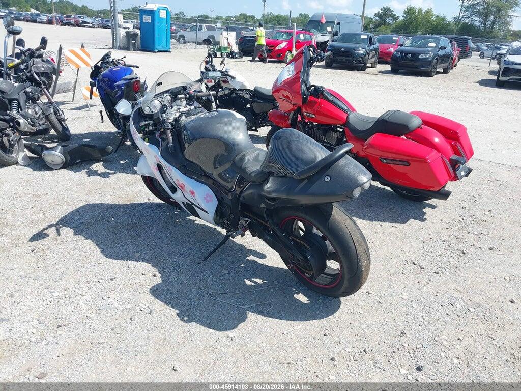 JS1GW71A742100985 2004 SUZUKI GSX1300 photo no. 3