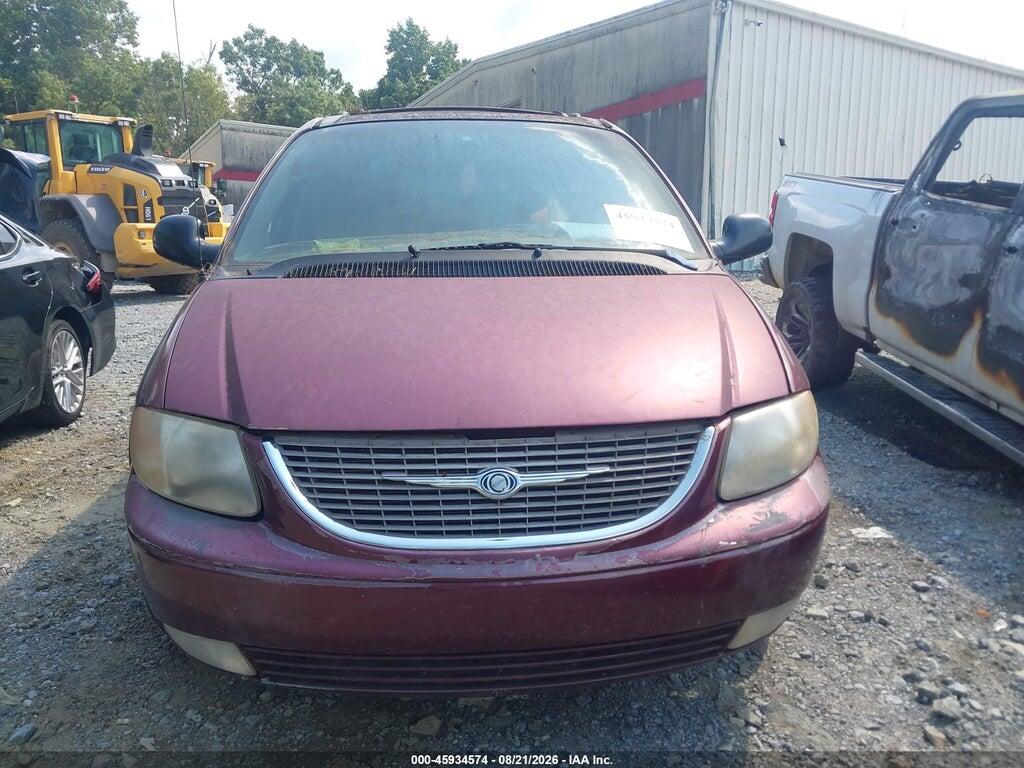 2C8GP64LX2R796975 2002 CHRYSLER TOWN & COUNTRY photo no. 6