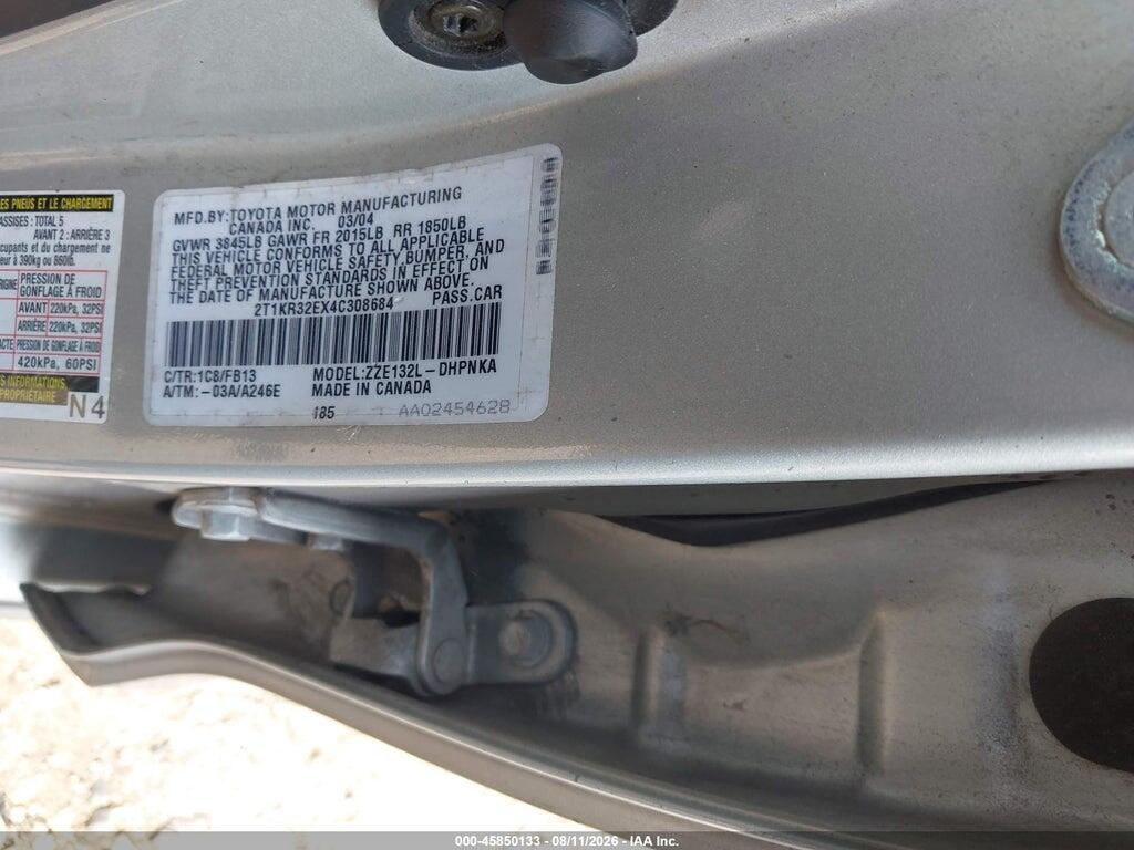 2T1KR32EX4C308684 2004 TOYOTA MATRIX photo no. 9