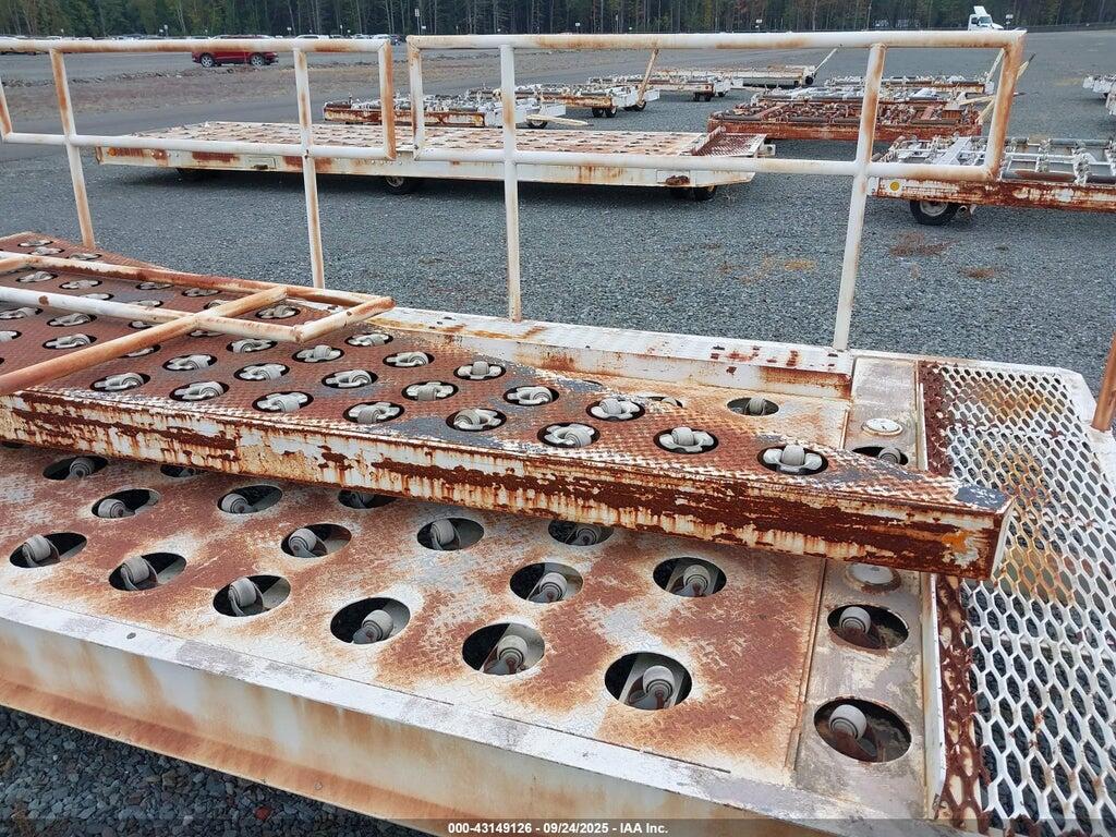 0000000CR15104083 2001 EQUIPMENT STEEL GSE 9333 photo no. 5