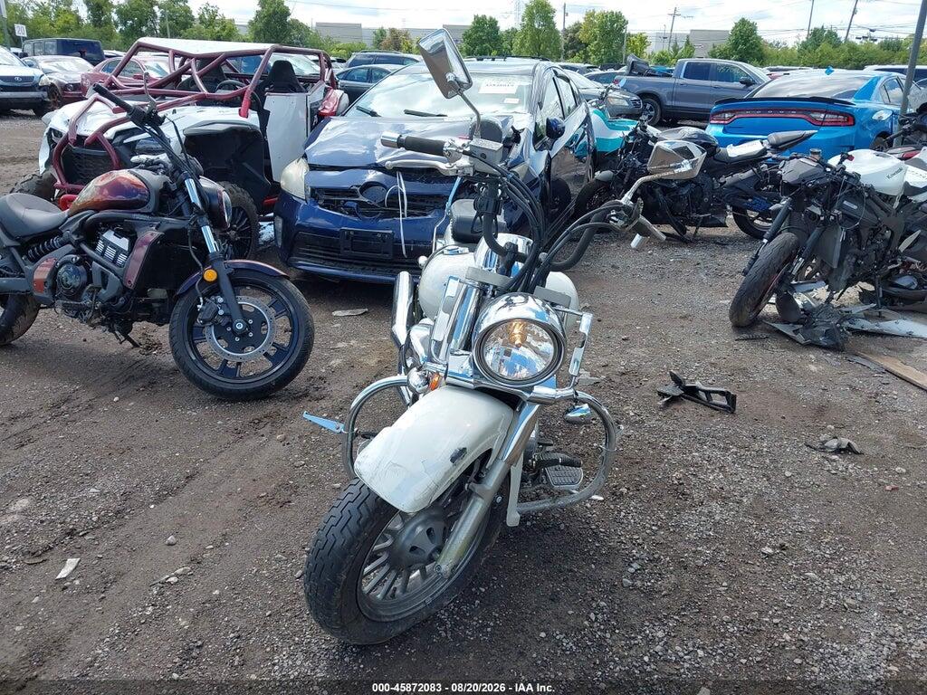 JS1VS55A762120402 2006 SUZUKI C50 photo no. 5