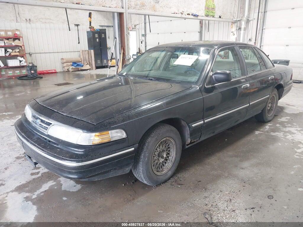 2FALP74W0VX156800 1997 FORD CROWN VICTORIA photo no. 2