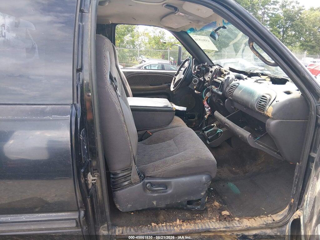 3B7KF23661G209355 2001 DODGE RAM 2500 photo no. 5