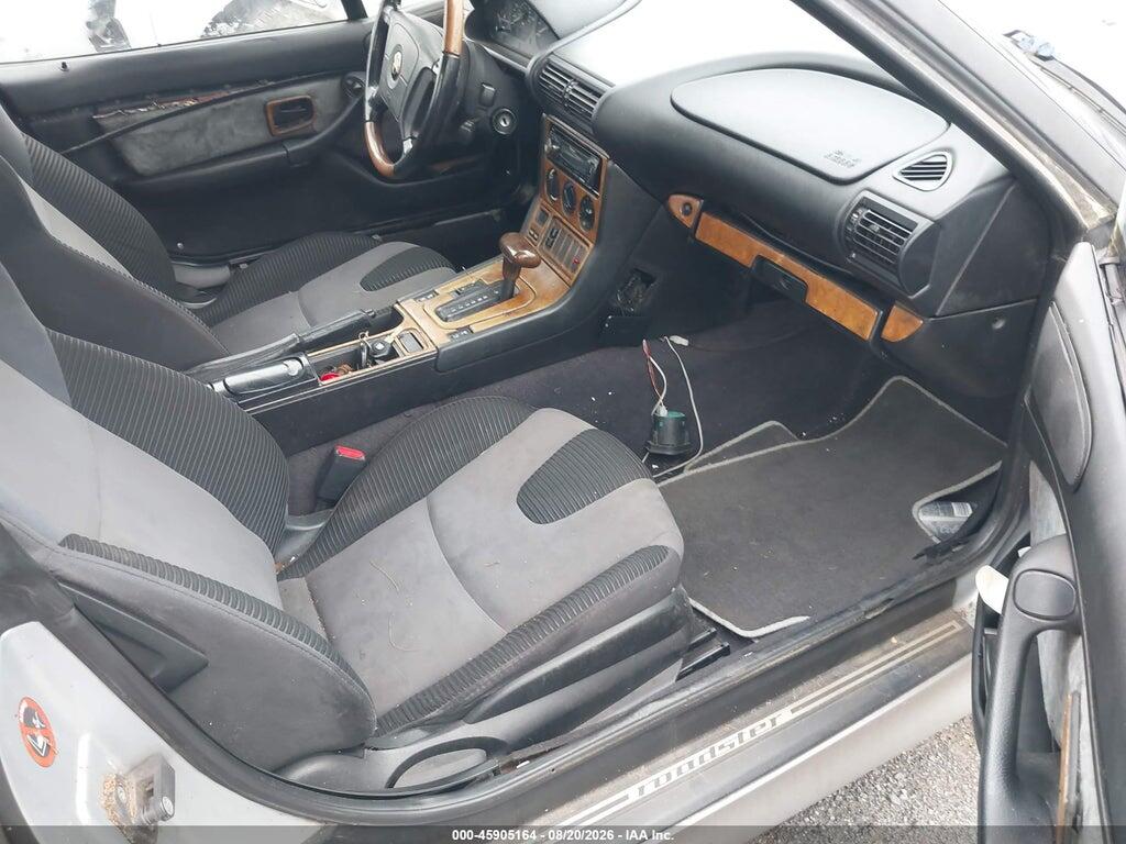 4USCH7321TLB68905 1996 BMW Z3 photo no. 5