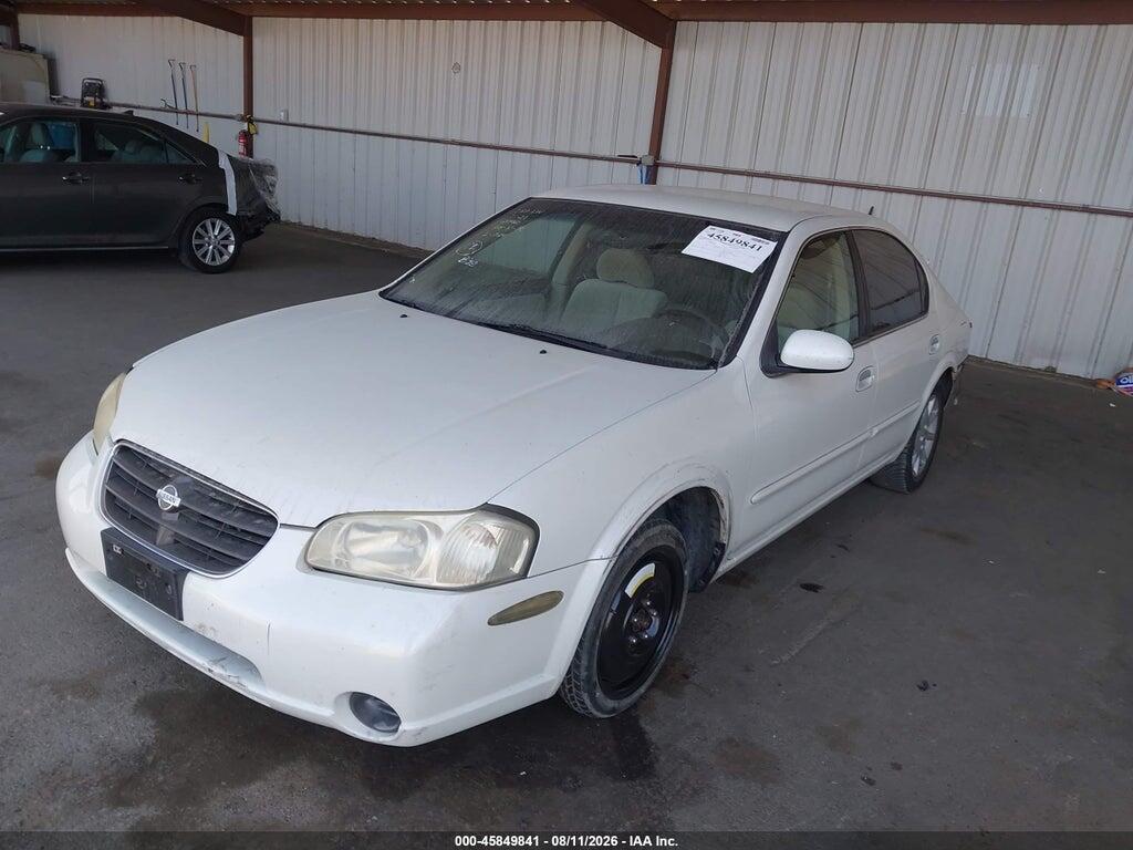 JN1CA31D21T839938 2001 NISSAN MAXIMA photo no. 2
