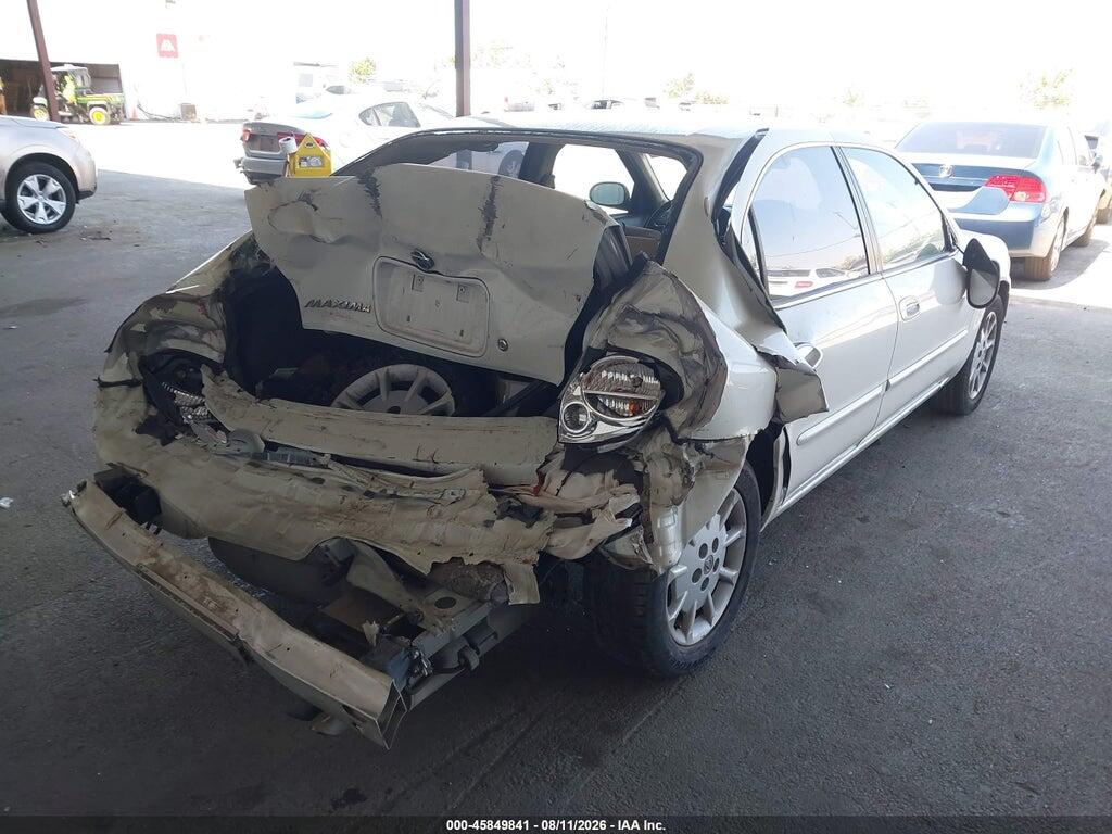 JN1CA31D21T839938 2001 NISSAN MAXIMA photo no. 4