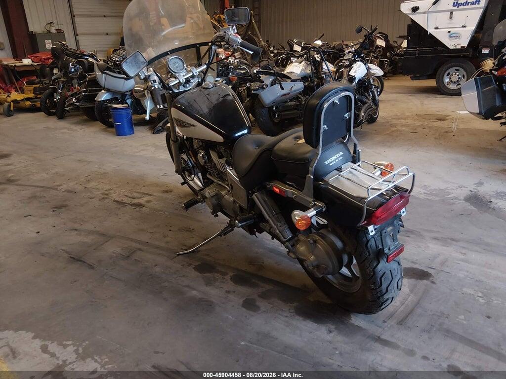 1HFSC1802SA901402 1995 HONDA VT1100 photo no. 3