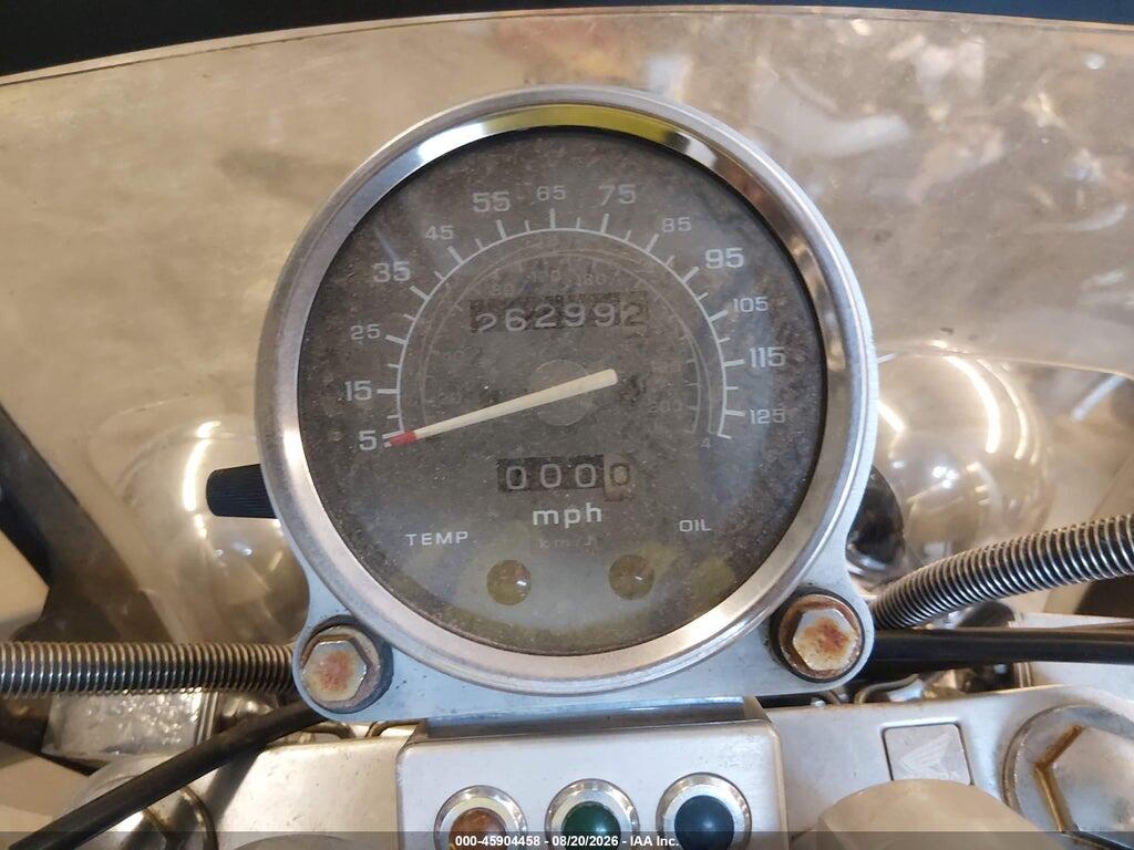 1HFSC1802SA901402 1995 HONDA VT1100 photo no. 7