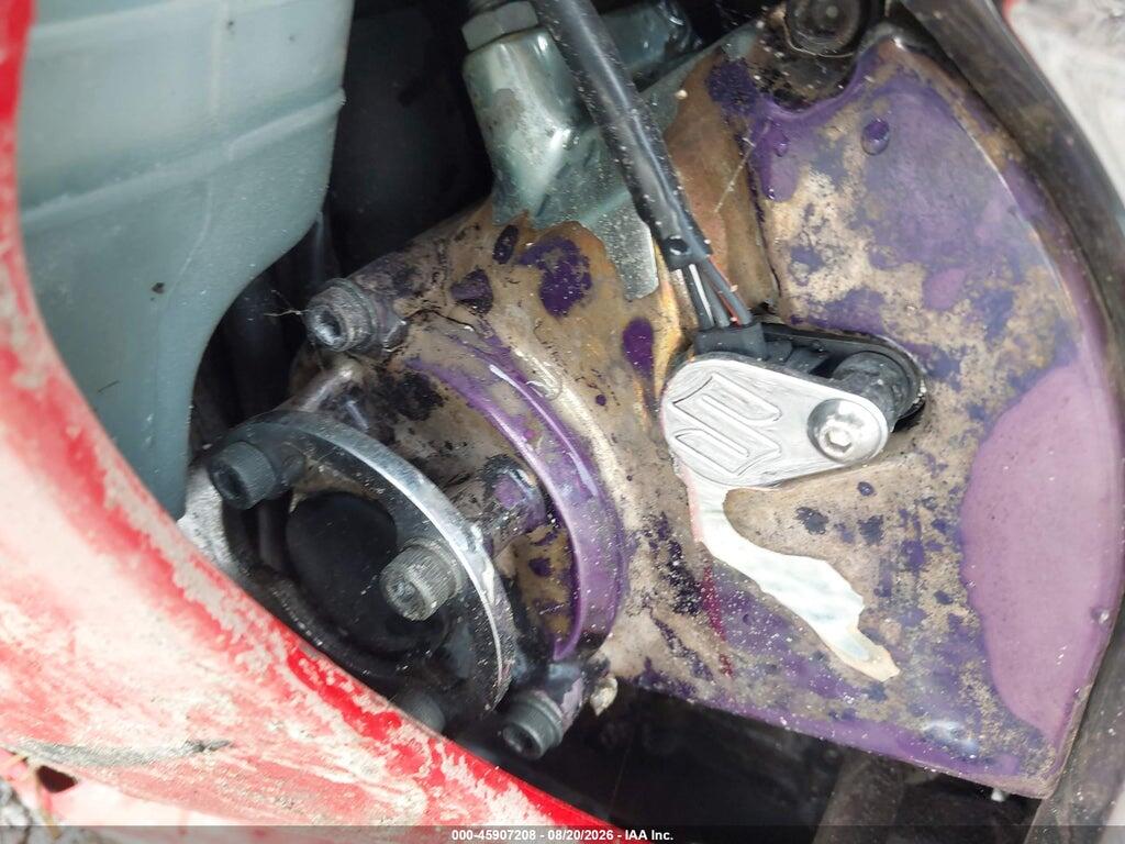 JS1GR7HA012105857 2001 SUZUKI GSX-R750 photo no. 9