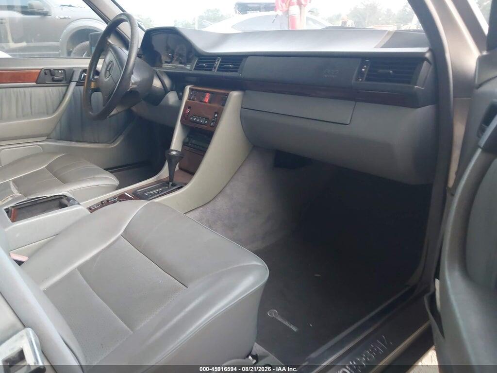 WDBEA32E7SC256911 1995 MERCEDES-BENZ E photo no. 5