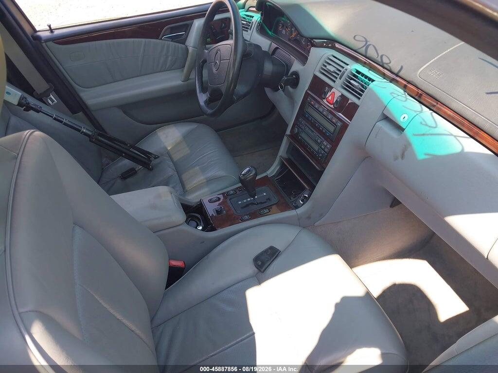 WDBJF55F8TJ010060 1996 MERCEDES-BENZ E photo no. 5