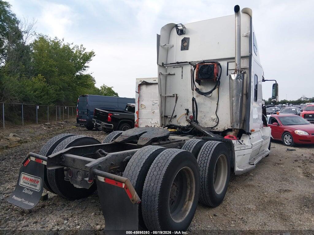 1FUYSSEB9WP971235 1998 FREIGHTLINER CONVENTIONAL photo no. 4