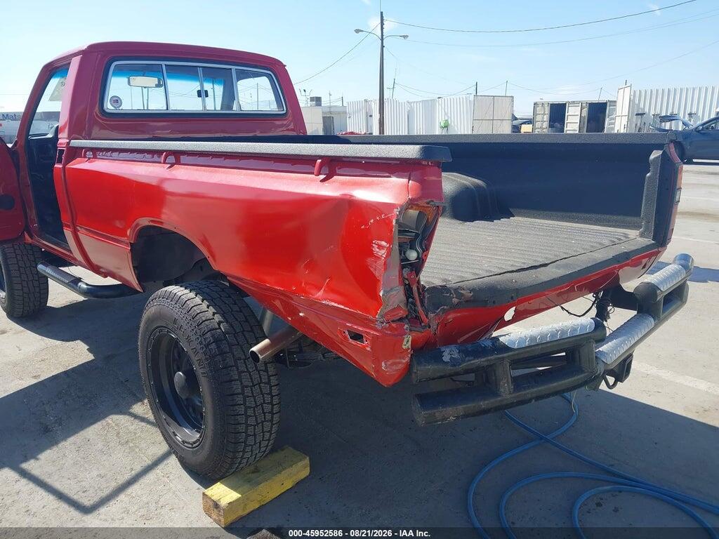 JT4RN48D3C0027754 1982 TOYOTA PICKUP photo no. 6