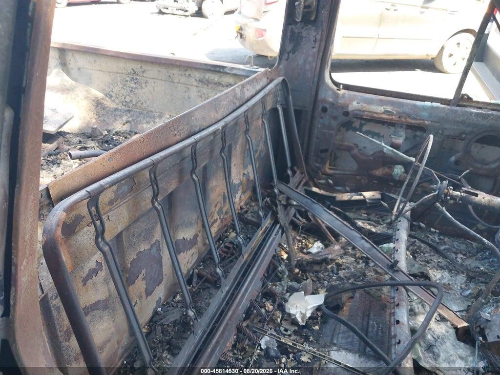 1FTDF15E5BRA39370 1981 FORD F150 photo no. 8