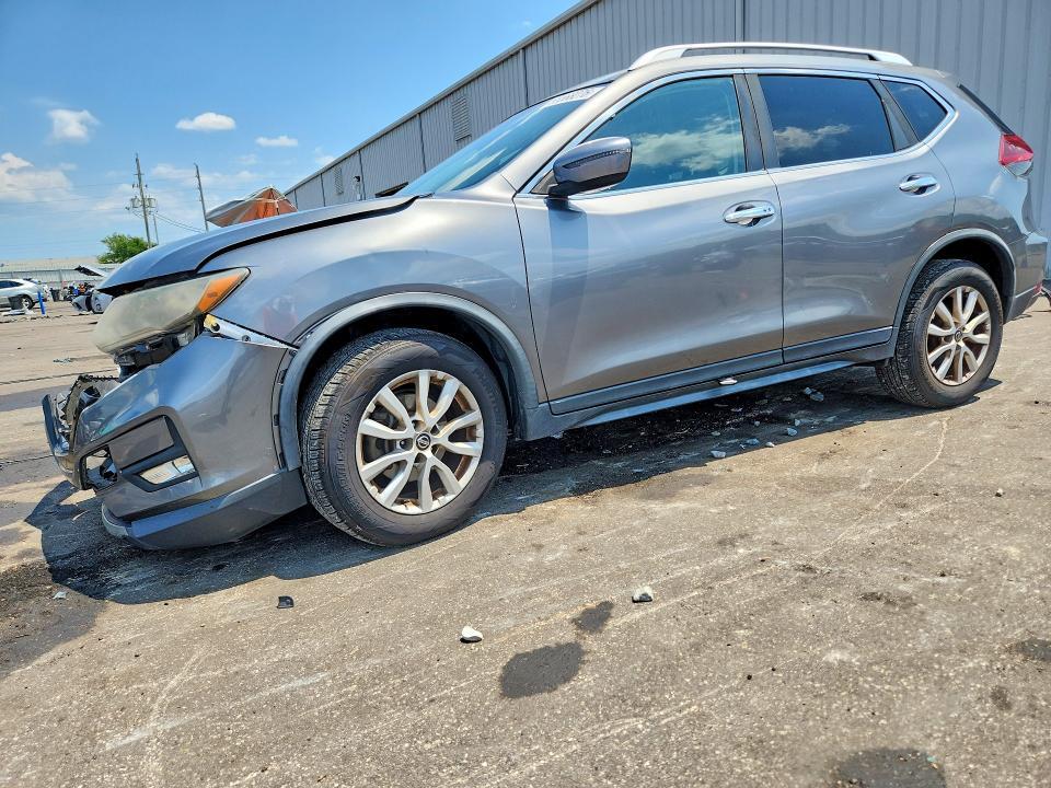 2017 NISSAN ROGUE KNMAT2MT5KP532298