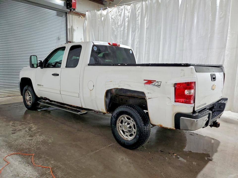 2010 CHEVROLET SILVERADO K2500 HEAVY DUTY LT — Фото 2 из 12