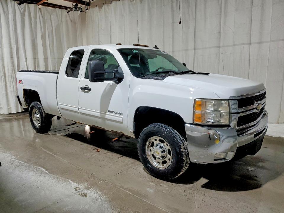 2010 CHEVROLET SILVERADO K2500 HEAVY DUTY LT — Фото 4 из 12