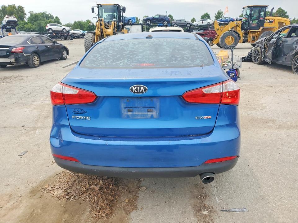 2015 KIA FORTE EX — Фото 6 из 12