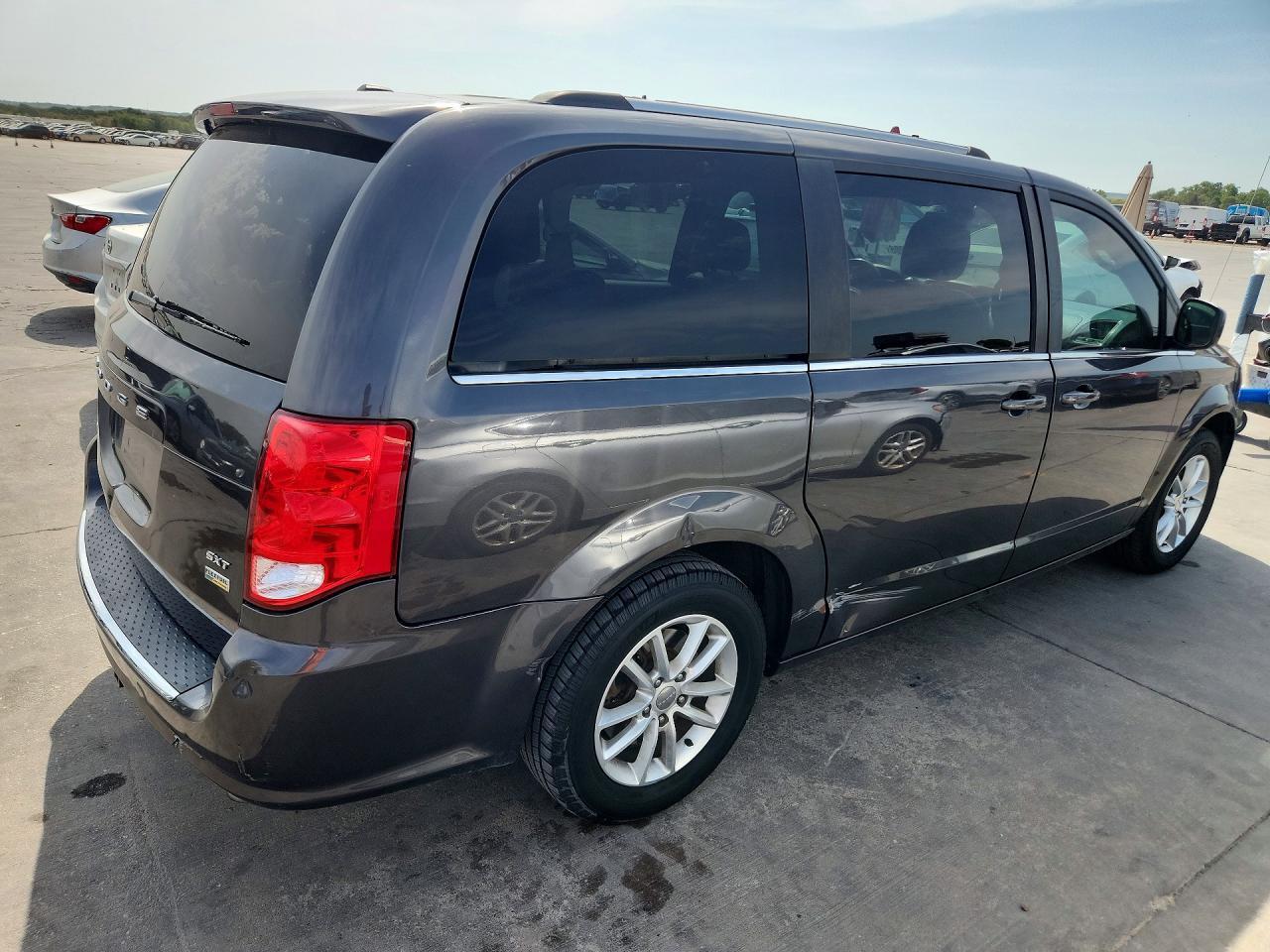 2C4RDGCG2KR755575 2019 DODGE GRAND CARAVAN photo no. 3