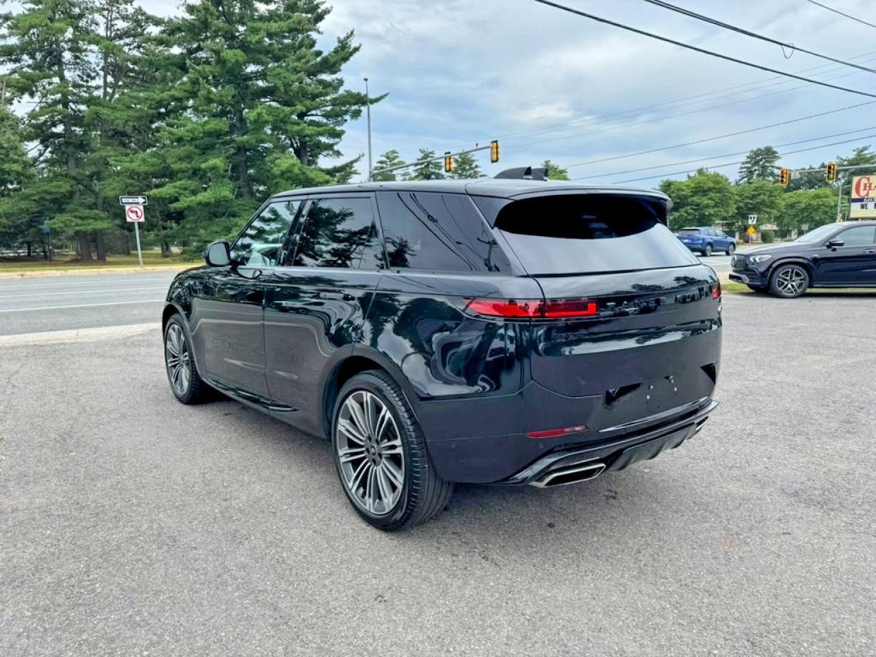 2023 LAND ROVER RANGE ROVER SPORT DYNAMIC SE — Фото 4 из 10