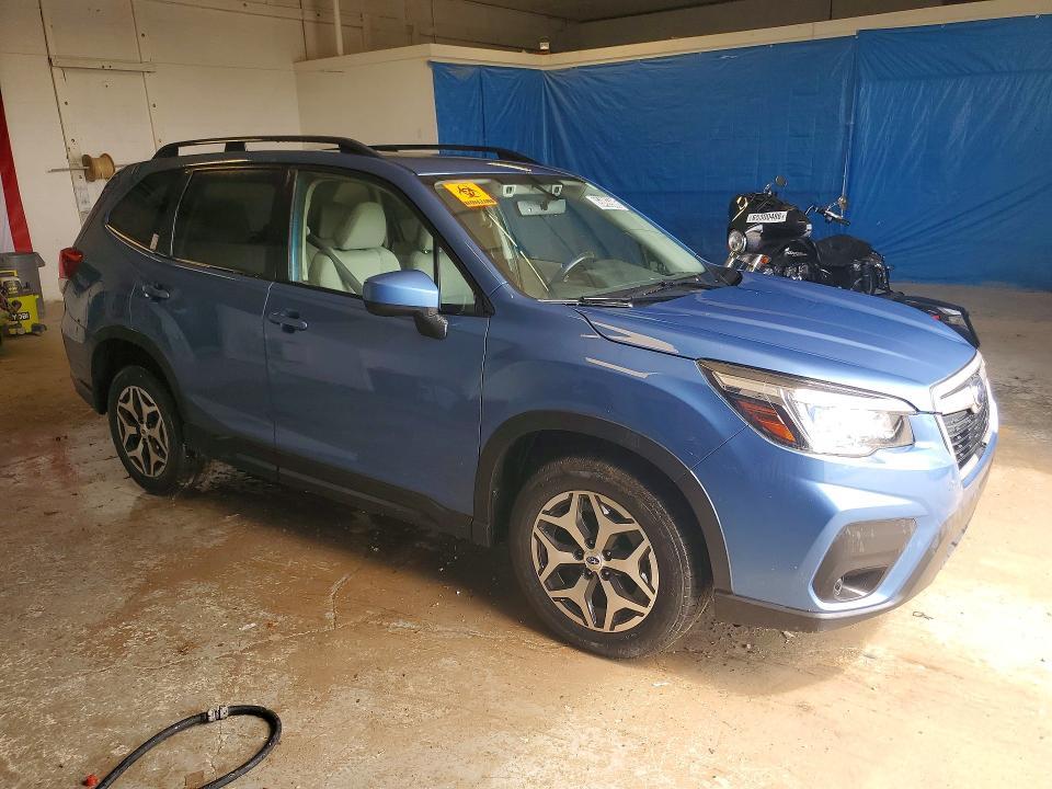 2019 SUBARU FORESTER PREMIUM — Фото 4 из 13