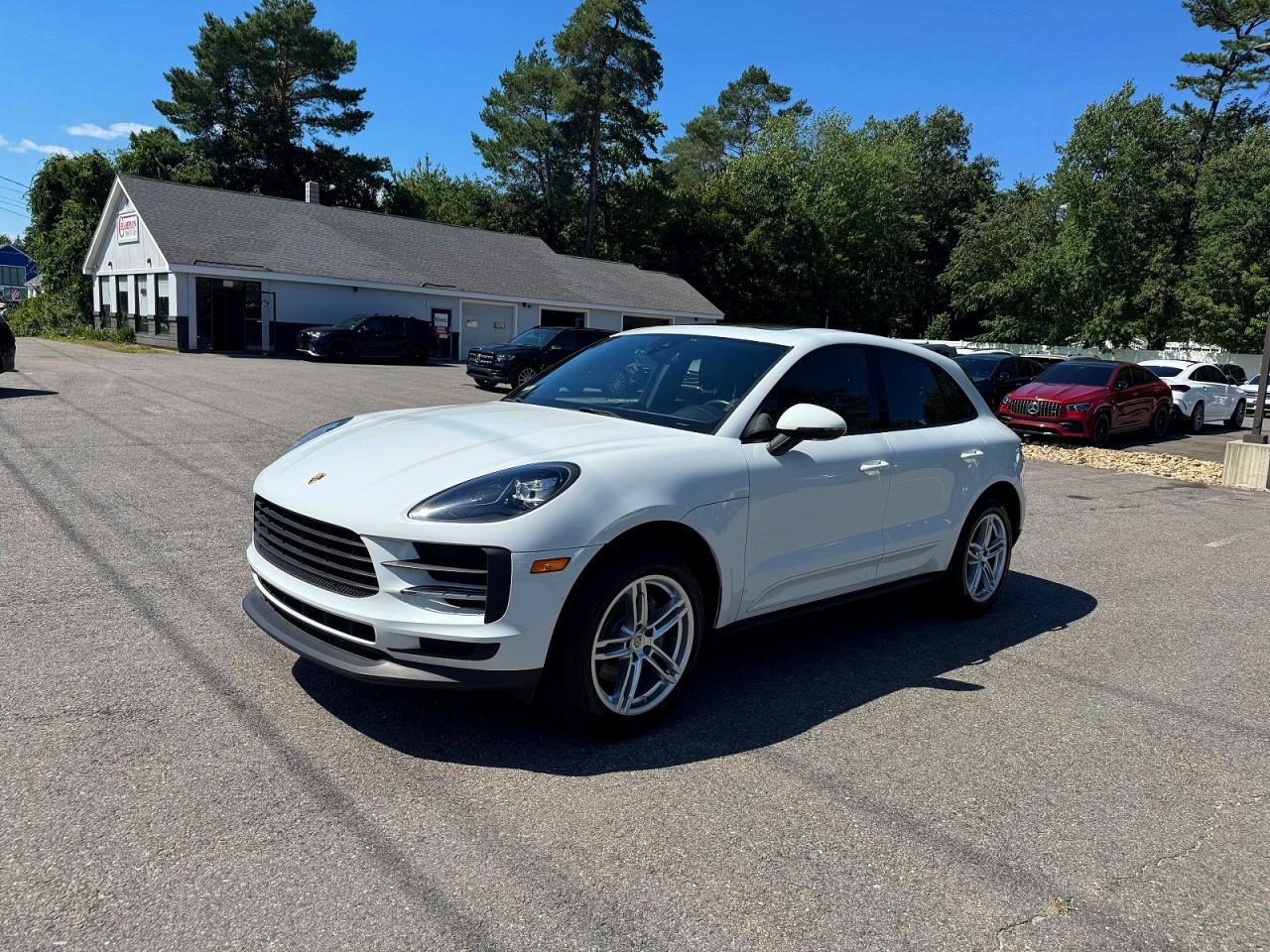 2020 PORSCHE MACAN WP1AA2A58LLB08410