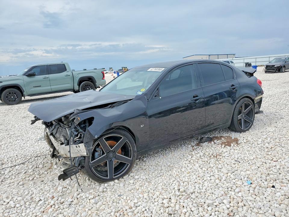 2015 INFINITI Q40 JN1CV6AP9FM503429