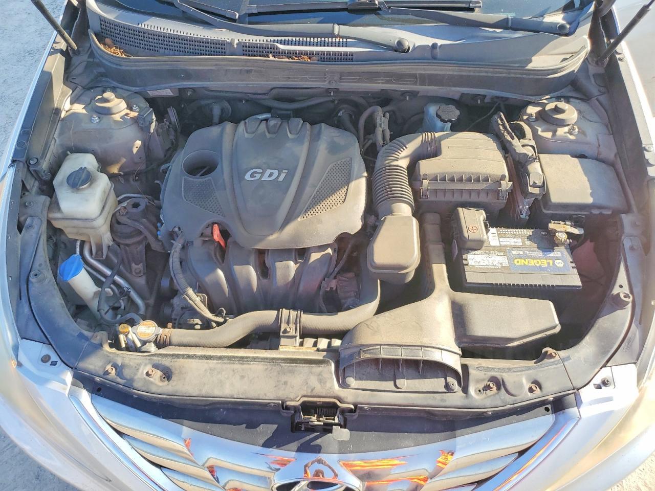 5NPEC4AC9BH115716 2011 HYUNDAI SONATA photo no. 11