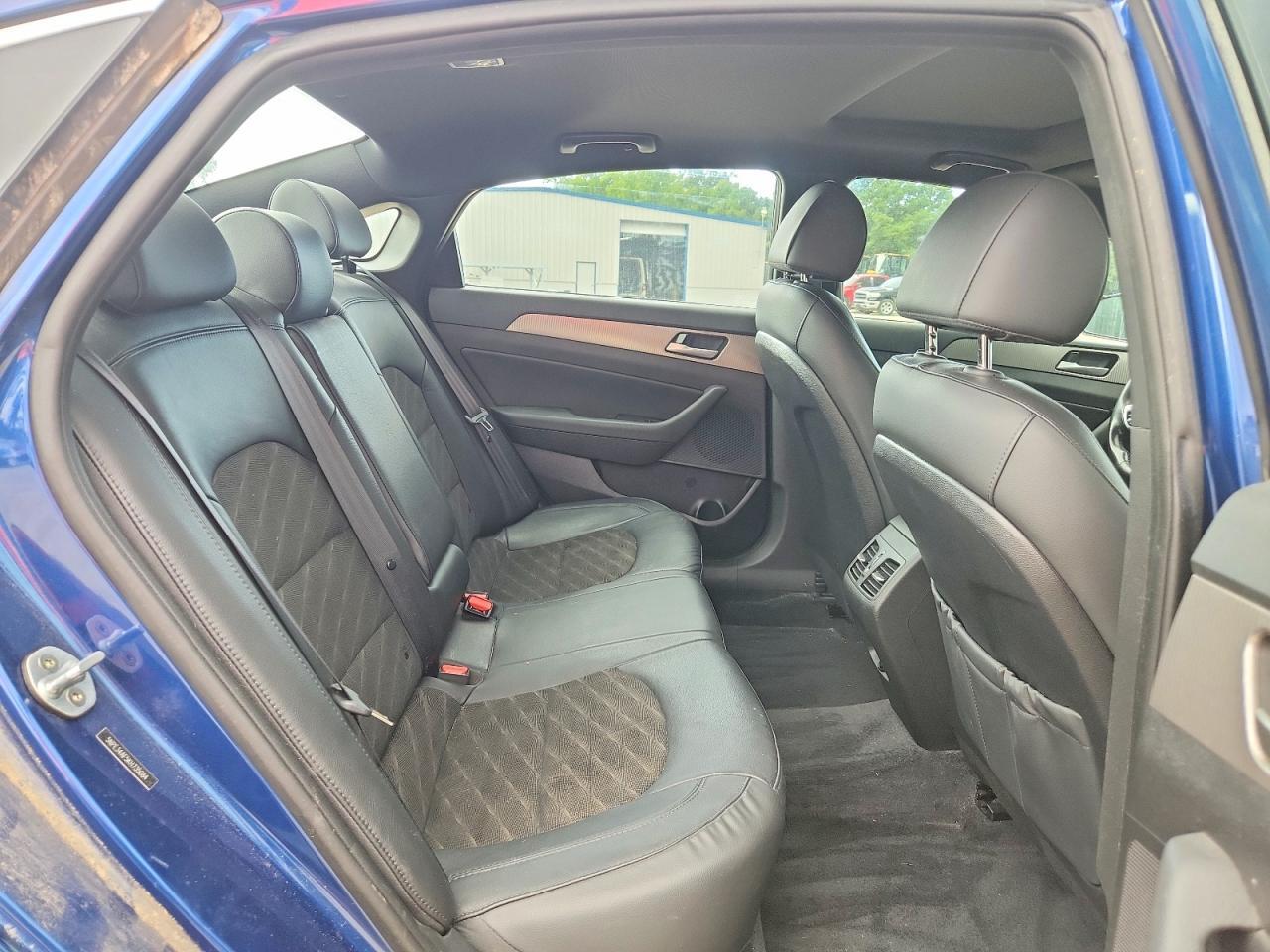2019 HYUNDAI SONATA SPORT — Фото 10 из 12
