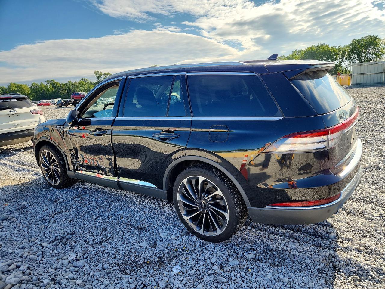 2020 LINCOLN AVIATOR RESERVE — Фото 2 из 13