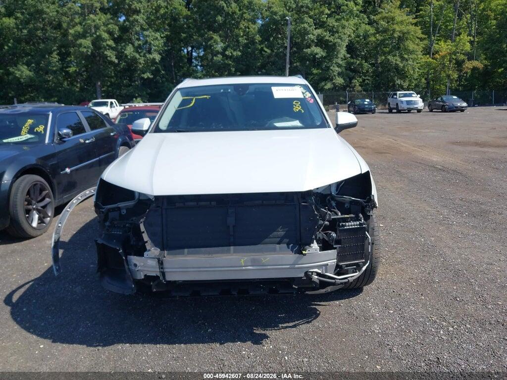 WA1AAAF7XJD005061 2018 AUDI Q7 photo no. 12