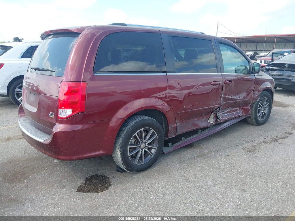 2C4RDGCG2HR572105 2017 DODGE GRAND CARAVAN photo no. 4