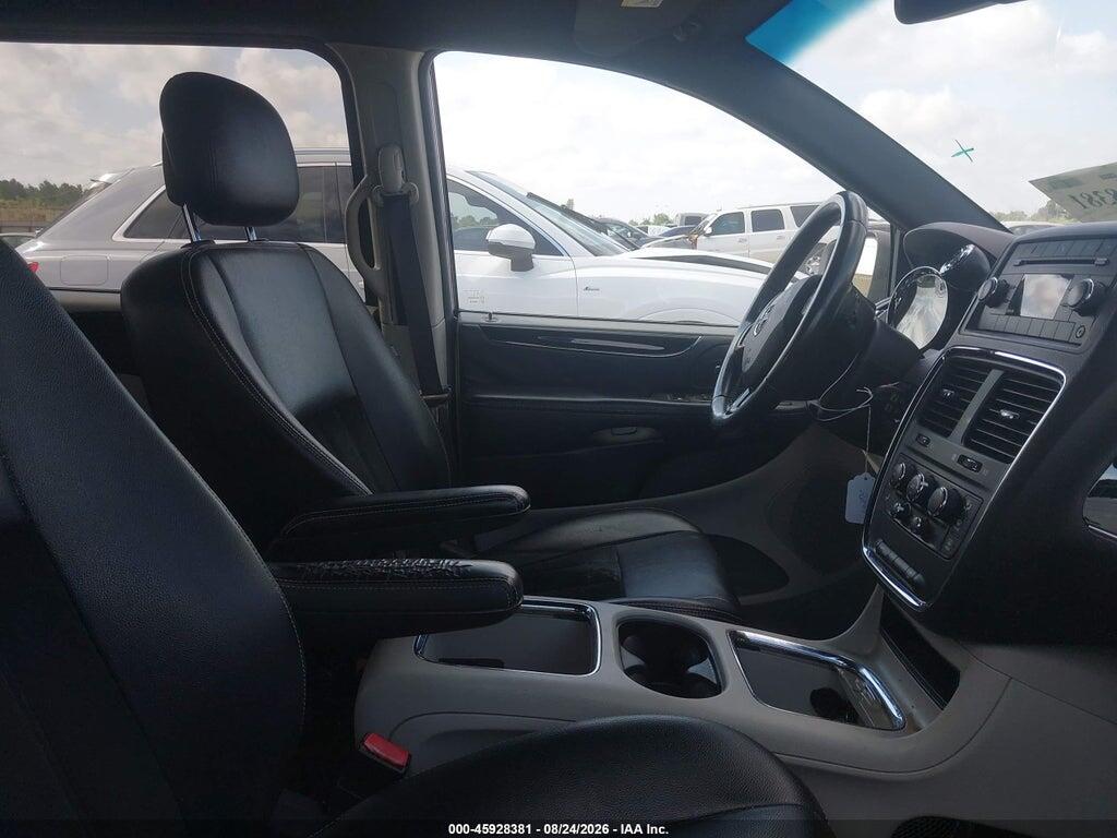 2C4RDGCG2HR572105 2017 DODGE GRAND CARAVAN photo no. 5