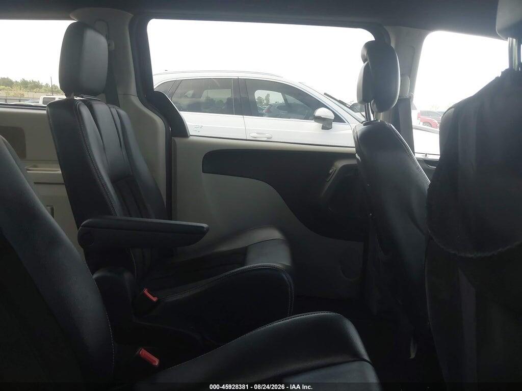 2C4RDGCG2HR572105 2017 DODGE GRAND CARAVAN photo no. 8