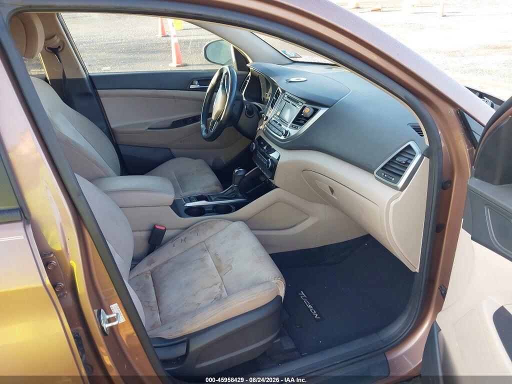 KM8J3CA28GU095564 2016 HYUNDAI TUCSON photo no. 5