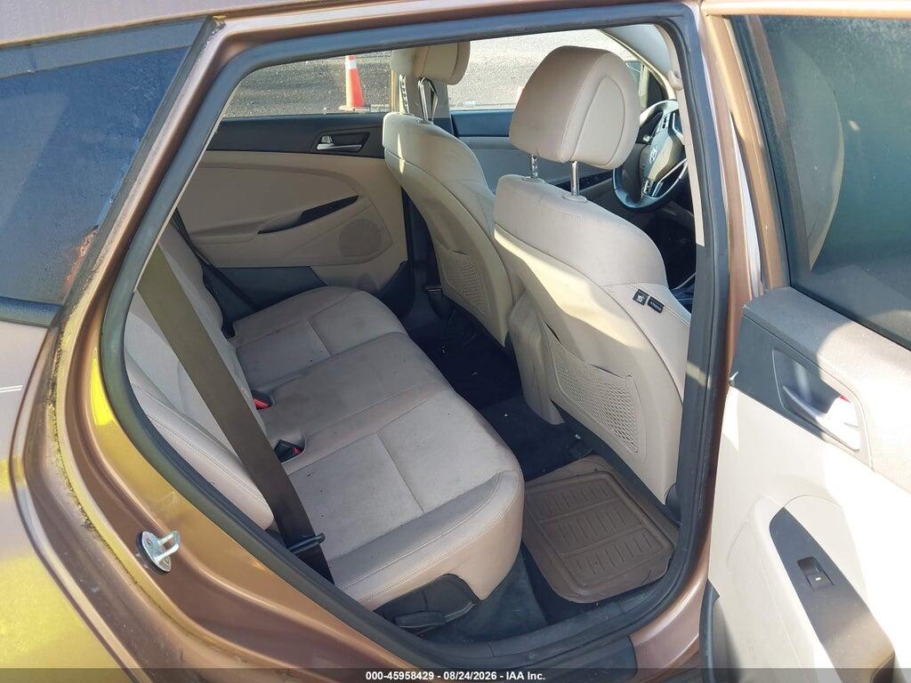 KM8J3CA28GU095564 2016 HYUNDAI TUCSON photo no. 8
