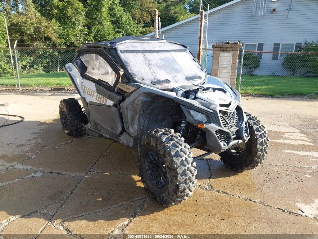 2023 CAN-AM MAVERICK X3 3JBVGAY43PE003557