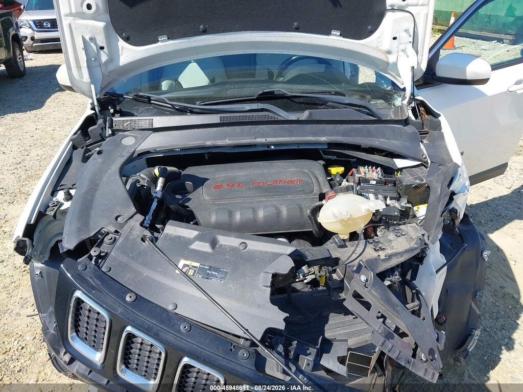 3C4NJCBB0JT487580 2018 JEEP COMPASS photo no. 10