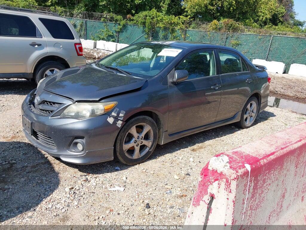 2T1BU4EE4DC960457 2013 TOYOTA COROLLA photo no. 2