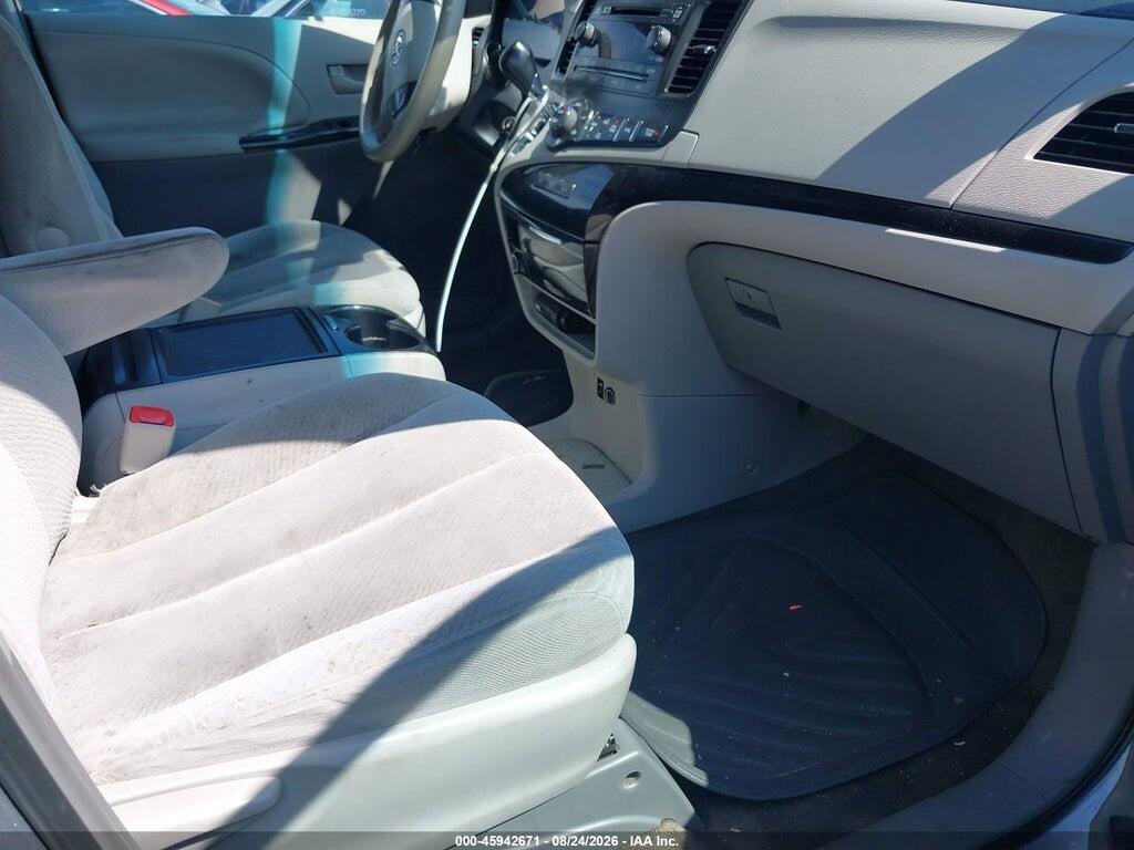 5TDJK3DC4ES081559 2014 TOYOTA SIENNA photo no. 5