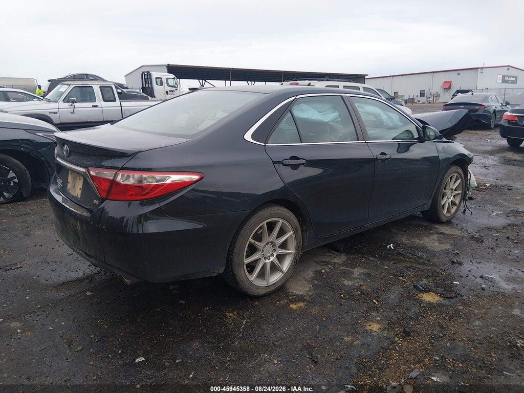 4T1BF1FK2HU368069 2017 TOYOTA CAMRY photo no. 4