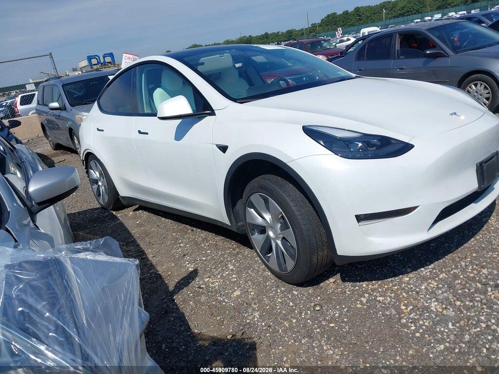2024 TESLA MODEL Y 7SAYGDEE4RF034972