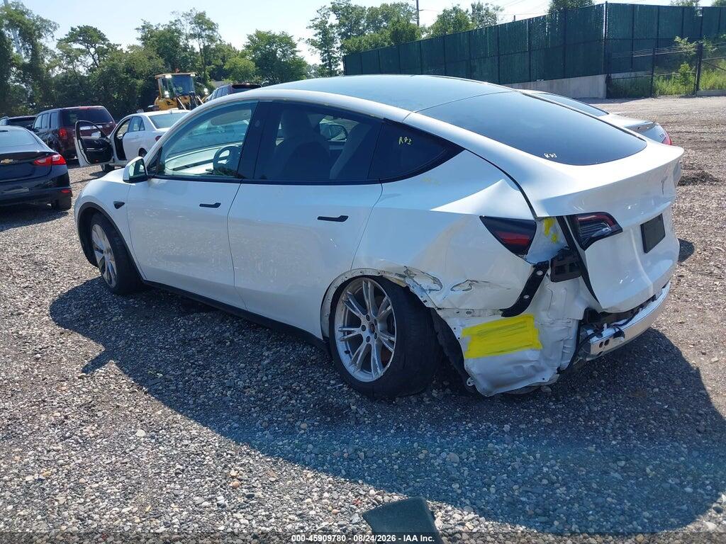 7SAYGDEE4RF034972 2024 TESLA MODEL Y photo no. 3