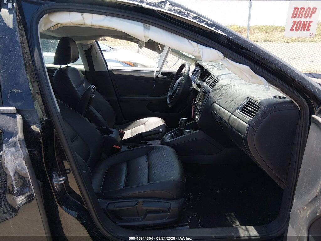3VWDB7AJ8JM257821 2018 VOLKSWAGEN JETTA photo no. 5