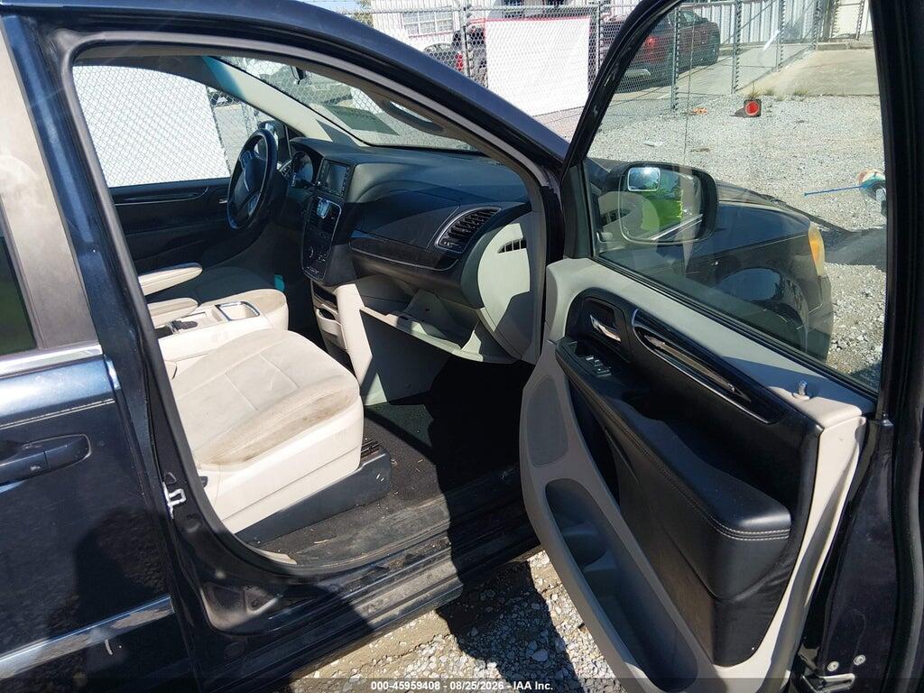 2A4RR5DG3BR667021 2011 CHRYSLER TOWN & COUNTRY photo no. 5